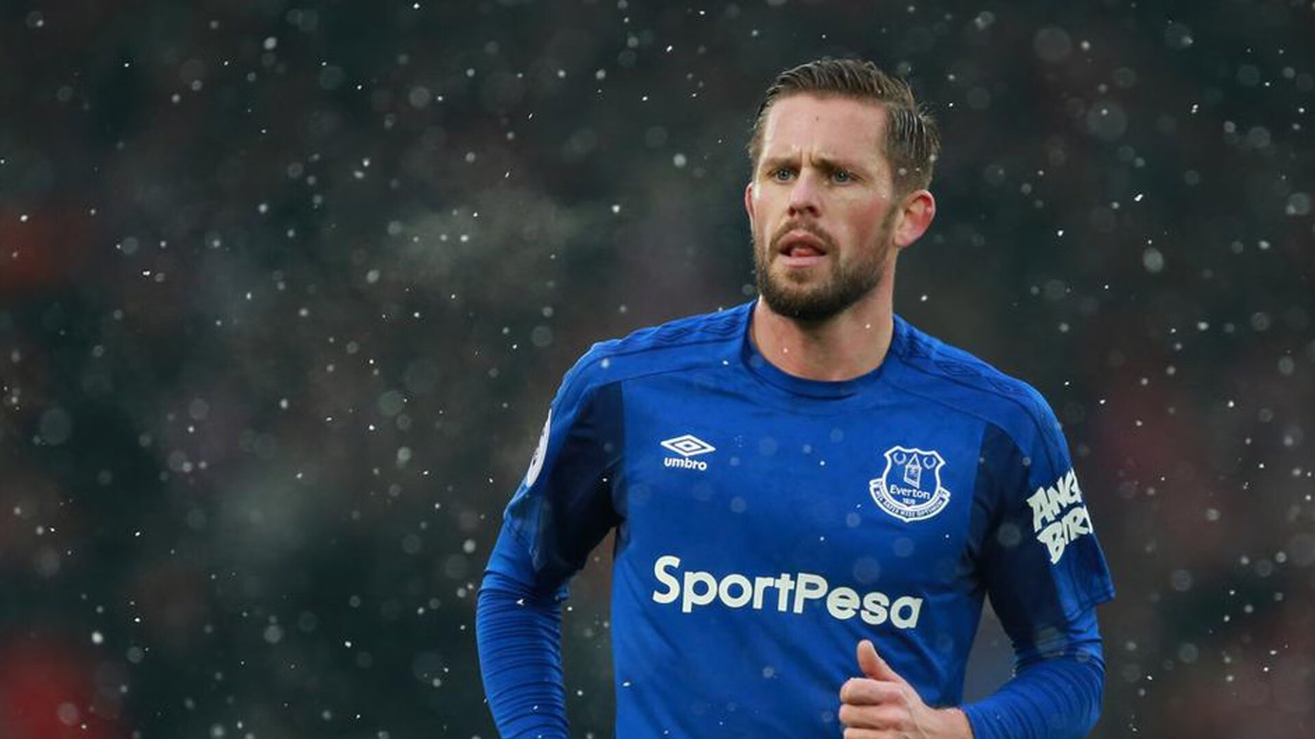 “安赫尔·巴尔博萨的精准进攻与战术执行力,助力美洲狮队在国际舞台屡创佳绩”